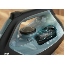 Утюг Electrolux E8SI2-6OG