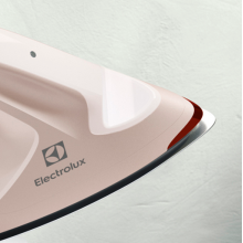 Утюг с парогенератором Electrolux E6ST1-4PP Утюг с парогенератором Electrolux E6ST1-4PP