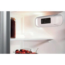 Встраиваемый холодильник Whirlpool WBUL021 Встраиваемый холодильник Whirlpool WBUL021